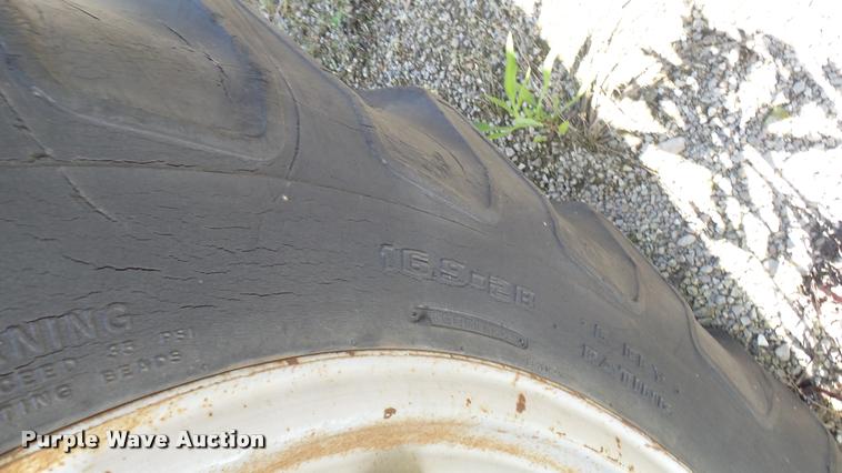 image for item DA7913 Massey-Ferguson 270 tractor