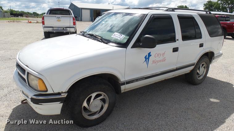 image for item DA7914 1997 Chevrolet Blazer SUV