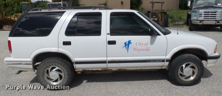 image for item DA7914 1997 Chevrolet Blazer SUV