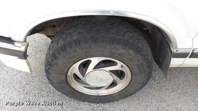 image for item DA7914 1997 Chevrolet Blazer SUV