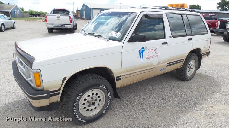 image for item DA7915 1993 Chevrolet S10 Blazer SUV