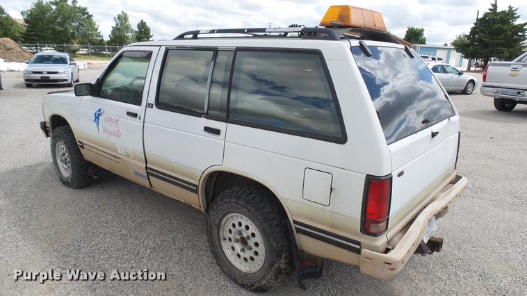 image for item DA7915 1993 Chevrolet S10 Blazer SUV