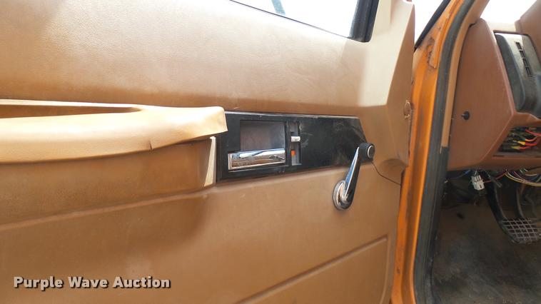 image for item DA7920 1992 GMC TopKick sewer jetter truck