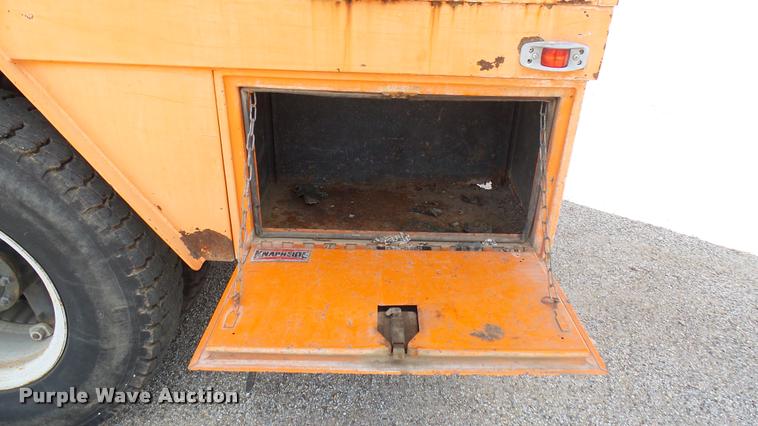 image for item DA7920 1992 GMC TopKick sewer jetter truck