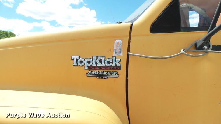 image for item DA7920 1992 GMC TopKick sewer jetter truck