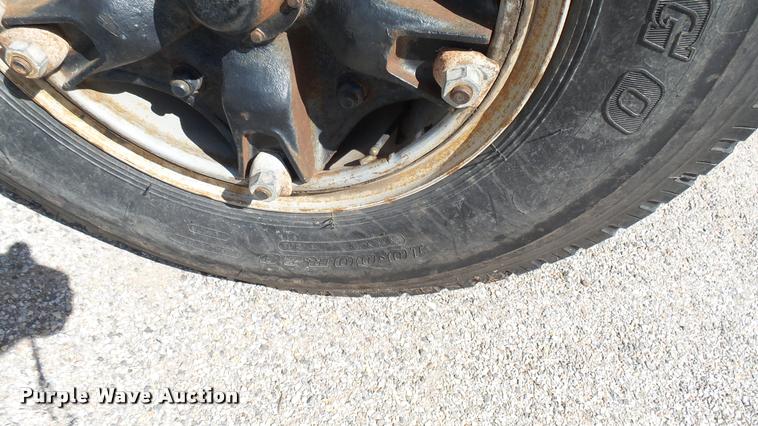 image for item DA7920 1992 GMC TopKick sewer jetter truck