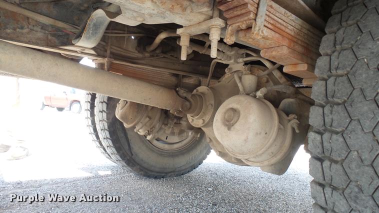 image for item DA7920 1992 GMC TopKick sewer jetter truck