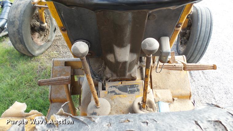 image for item DA7926 John Deere JD302 tractor