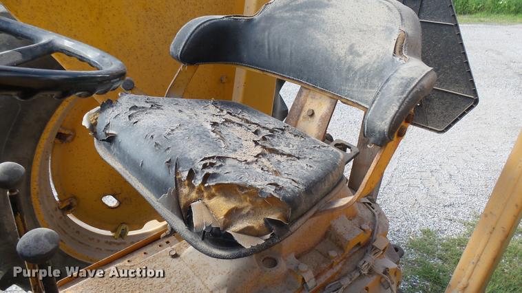 image for item DA7926 John Deere JD302 tractor