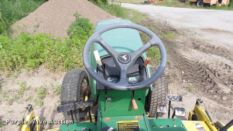 image for item DA7928 John Deere 955 lawn mower