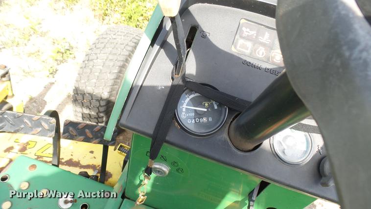 image for item DA7928 John Deere 955 lawn mower