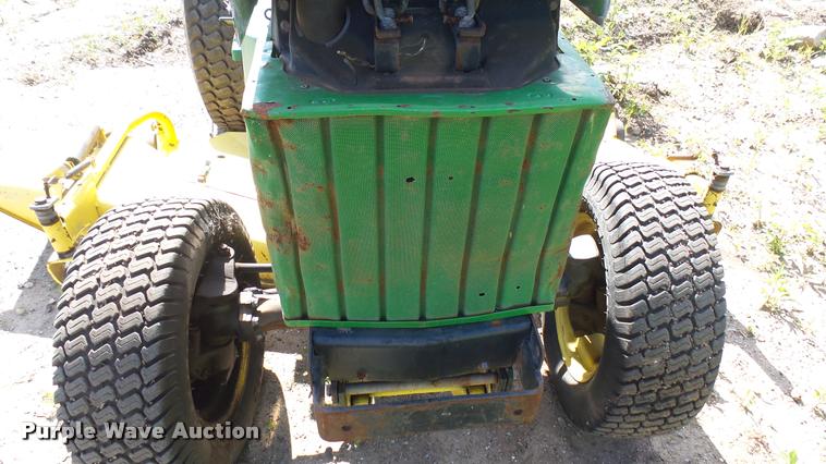 image for item DA7928 John Deere 955 lawn mower