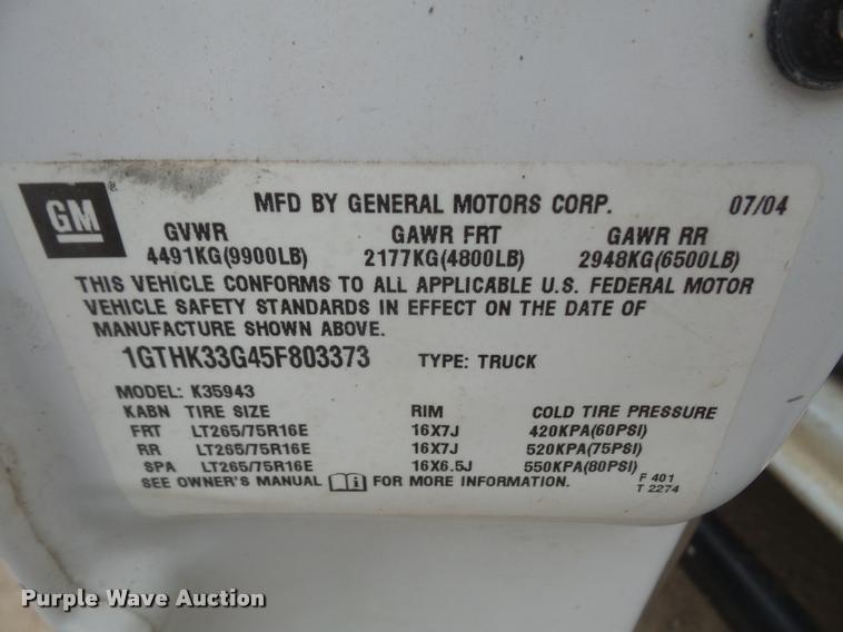 image for item DA8051 2005 GMC Sierra 3500 Crew Cab pickup truck