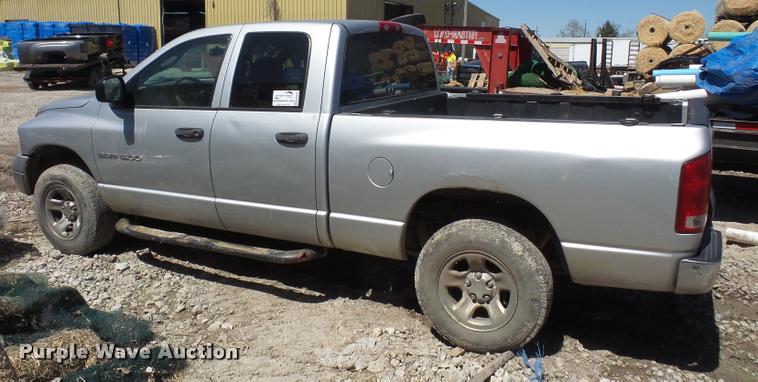 image for item DA8069 2005 Dodge Ram 1500 Quad Cab pickup truck