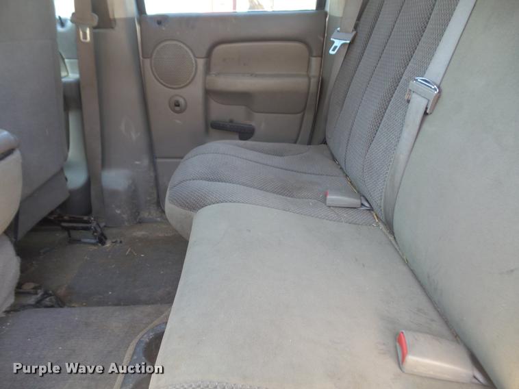 image for item DA8069 2005 Dodge Ram 1500 Quad Cab pickup truck