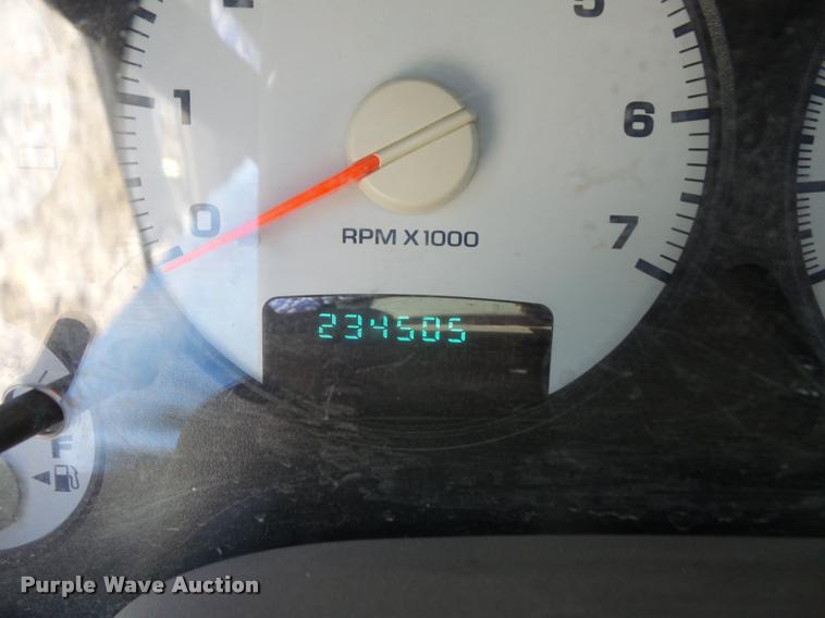 image for item DA8069 2005 Dodge Ram 1500 Quad Cab pickup truck