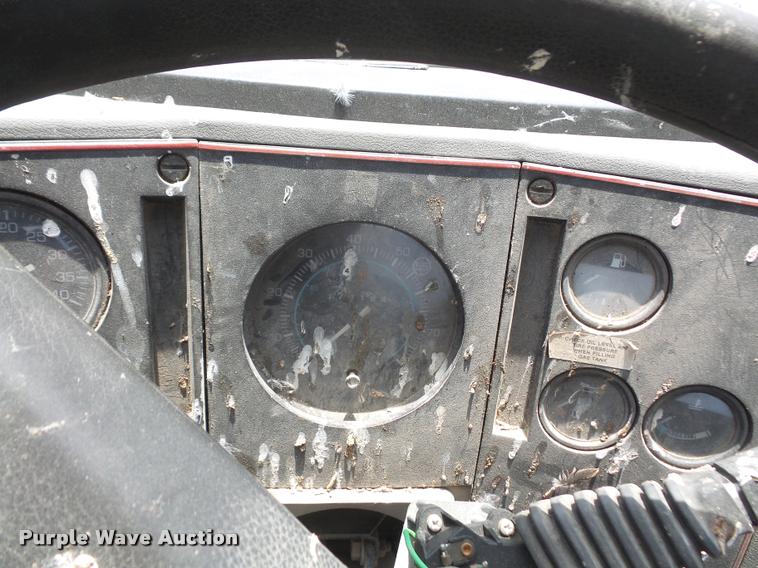 image for item DA8084 1987 Ford Cargo 8000 truck cab and chassis