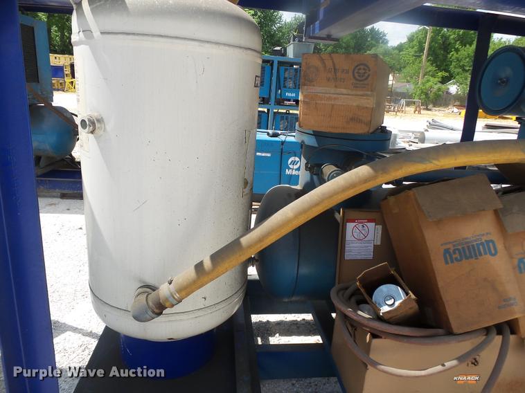 image for item DA9188 1999 Quincy AMA75ACA31G air compressor