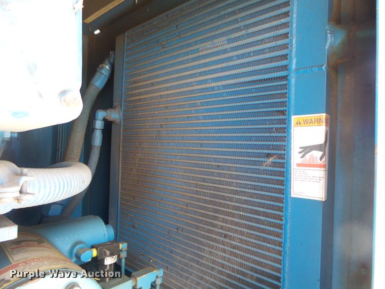 image for item DA9189 1999 Quincy QMT30ACA22SF air compressor