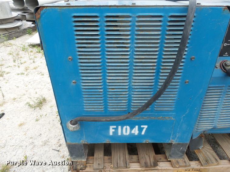 image for item DA9191 Miller SRH444 welder