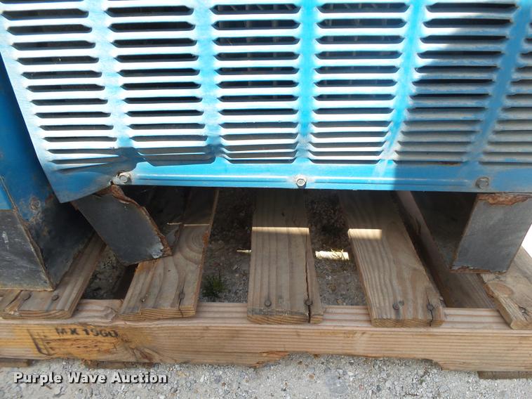 image for item DA9198 Miller SRH444 welder