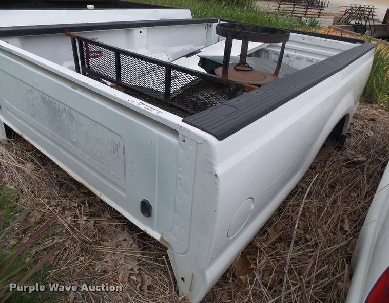 image for item DA9202 Ford F250 pickup truck bed