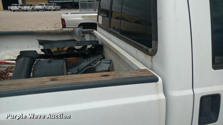 image for item DB0971 2006 Ford F350 Super Duty Lariat Crew Cab pickup truck