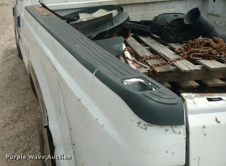 image for item DB0971 2006 Ford F350 Super Duty Lariat Crew Cab pickup truck