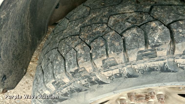 image for item DB0972 2006 Chevrolet Silverado 1500 Ext. Cab pickup truck