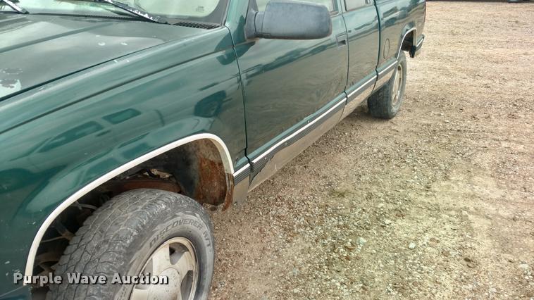 image for item DB0973 1997 GMC Sierra 1500 Ext. Cab pickup truck