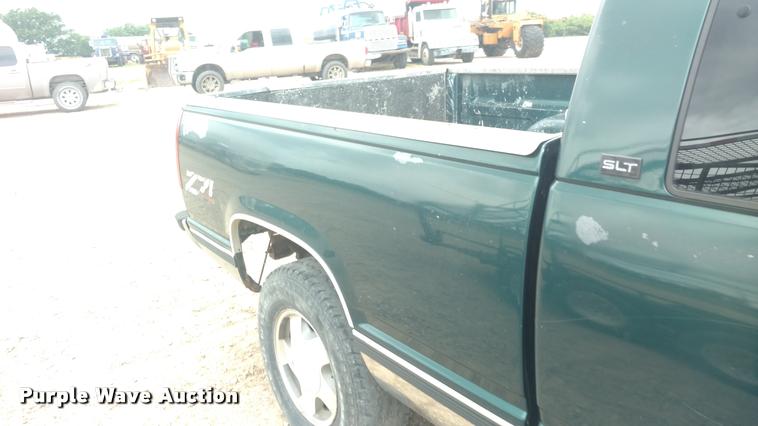 image for item DB0973 1997 GMC Sierra 1500 Ext. Cab pickup truck