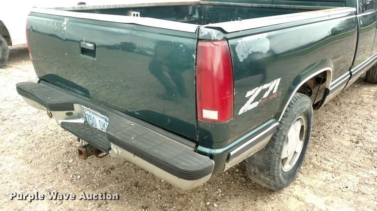 image for item DB0973 1997 GMC Sierra 1500 Ext. Cab pickup truck