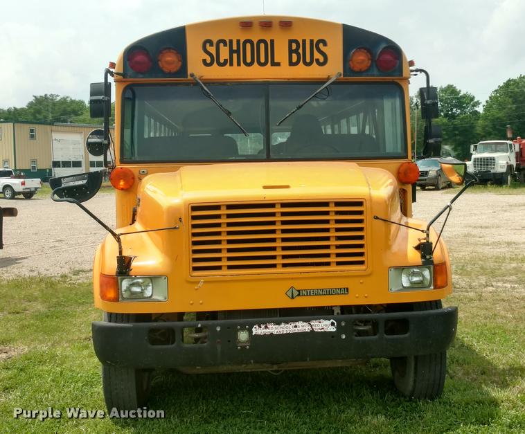 image for item DB0980 1995 International 3800 school bus