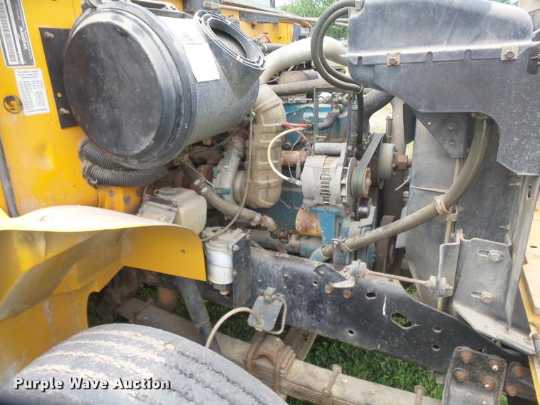 image for item DB0980 1995 International 3800 school bus