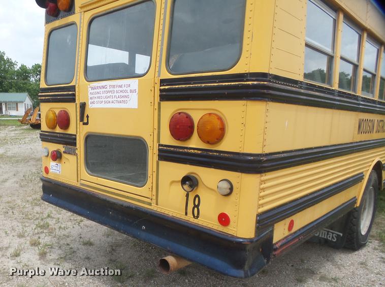 image for item DB0980 1995 International 3800 school bus