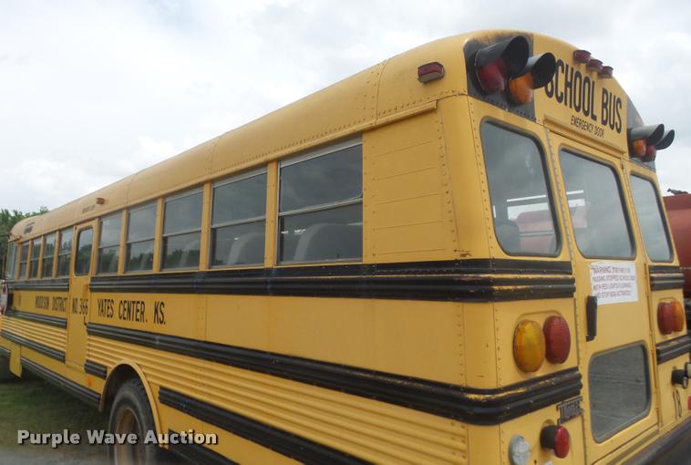 image for item DB0980 1995 International 3800 school bus