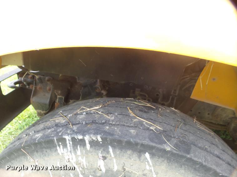 image for item DB0980 1995 International 3800 school bus