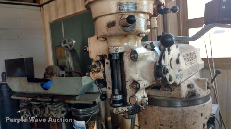 image for item DB0995 1970 Bridgeport SK180HJ204A drill press