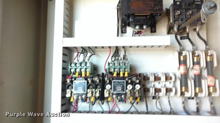 image for item DB0996 1973 American Wyle Company lathe