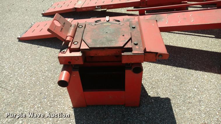 image for item DB0999 Hunter automotive rack