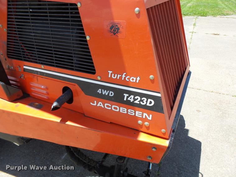 image for item DB1341 Jacobsen T423D Turfcat lawn mower