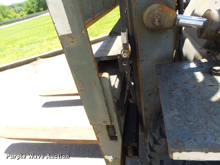 image for item DB1342 Hyster forklift