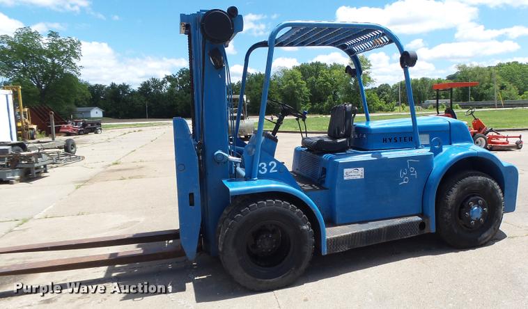 image for item DB1343 Hyster forklift