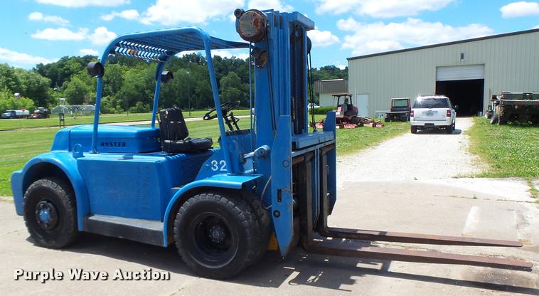 image for item DB1343 Hyster forklift