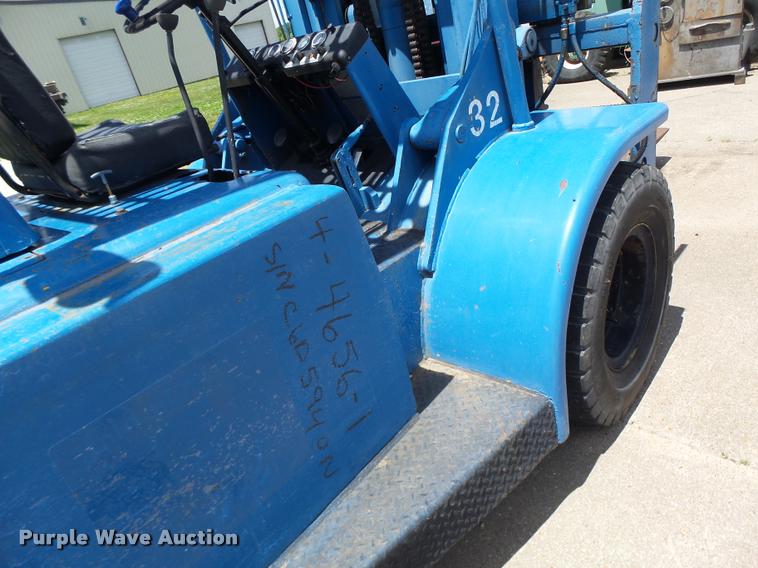 image for item DB1343 Hyster forklift