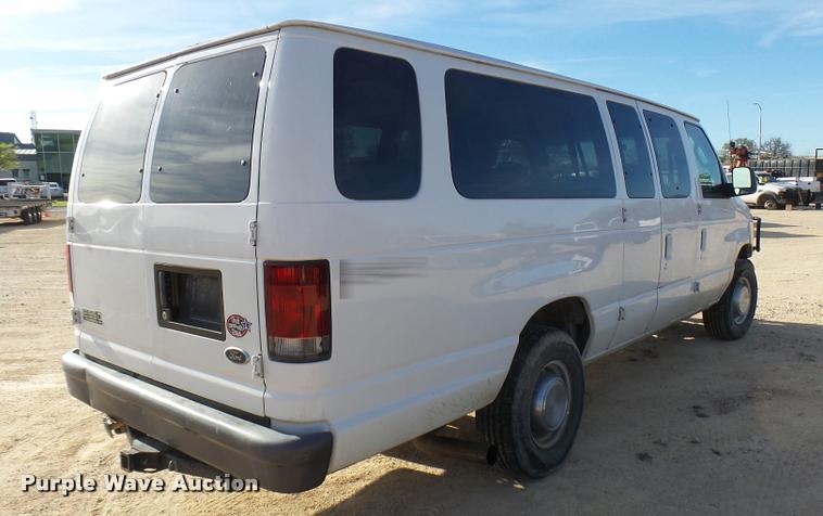 image for item DB2456 2005 Ford Econoline E350 Extended van