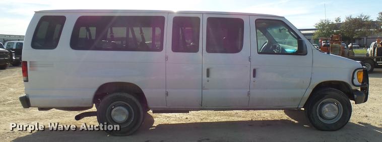 image for item DB2456 2005 Ford Econoline E350 Extended van