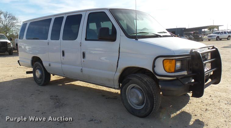 image for item DB2456 2005 Ford Econoline E350 Extended van