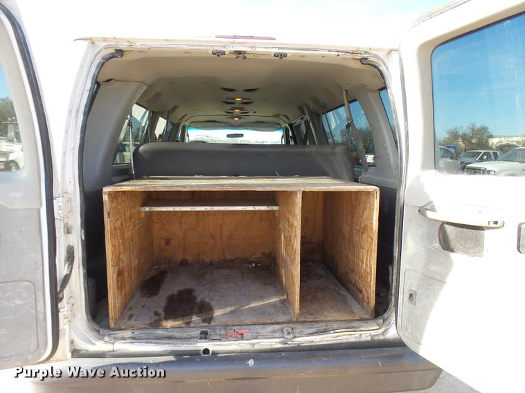 image for item DB2456 2005 Ford Econoline E350 Extended van