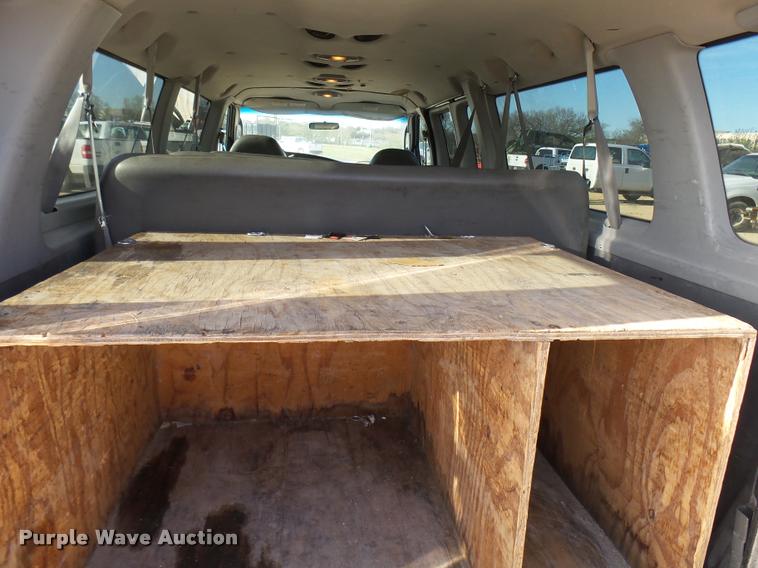 image for item DB2456 2005 Ford Econoline E350 Extended van